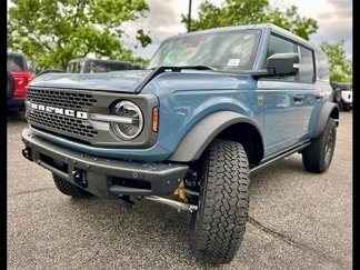 New 2025 Ford Bronco Badlands image 1