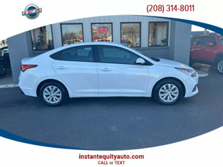 Used 2021 Hyundai Accent SE image 1