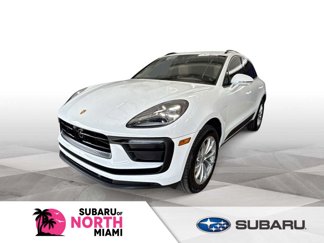 Used 2025 Porsche Macan image 1