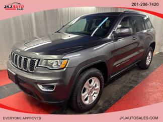 Used 2017 Jeep Grand Cherokee Laredo w/ Quick Order Package 23E image 1