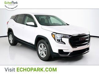 Used 2024 GMC Terrain SLE image 1