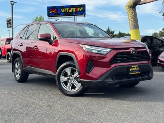 Used 2022 Toyota RAV4 XLE image 1