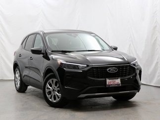 Used 2025 Ford Escape Active w/ Cold Weather Package image 1