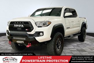 Used 2022 Toyota Tacoma TRD Off-Road image 1