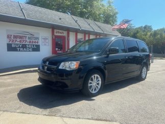 Used 2015 Dodge Grand Caravan SXT image 1