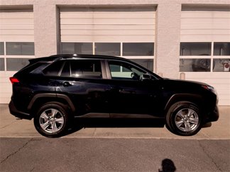 Used 2024 Toyota RAV4 XLE image 1
