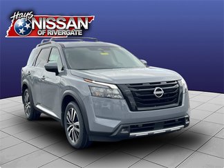 New 2025 Nissan Pathfinder Platinum image 1