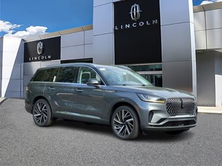 New 2025 Lincoln Aviator Reserve w/ Equipment Group 201A image 1