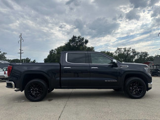 Used 2025 GMC Sierra 1500 SLT image 1