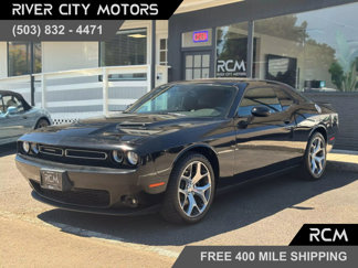 Used 2016 Dodge Challenger SXT Plus image 1