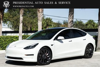 Used 2022 Tesla Model 3 Performance image 1