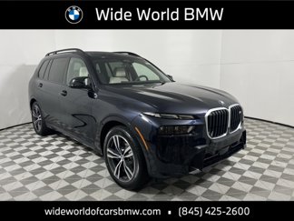 New 2025 BMW X7 M60i w/ Climate Comfort Package image 1