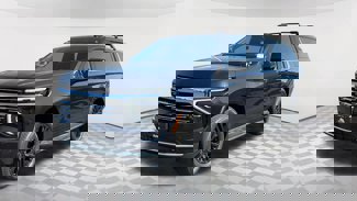 New 2025 Chevrolet Suburban Premier image 1