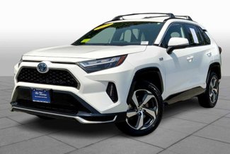 Used 2024 Toyota RAV4 SE image 1