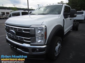 New 2025 Ford F450 XL w/ XL Chrome Package image 1