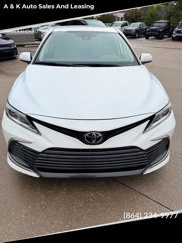 Used 2021 Toyota Camry LE image 1