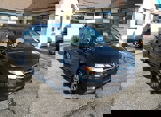 Used 2017 Honda Odyssey SE image 1