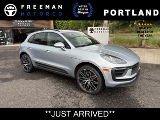 Used 2024 Porsche Macan image 1
