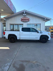 Used 2020 GMC Sierra 1500 Elevation w/ Elevation Value Package image 1