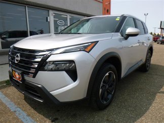 Used 2024 Nissan Rogue SV image 1