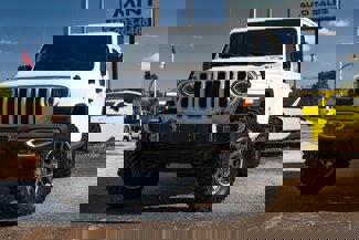 Used 2020 Jeep Gladiator Overland image 1