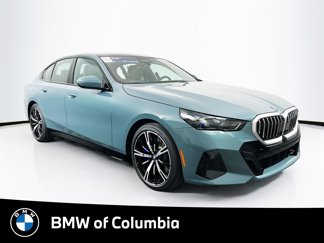 New 2026 BMW 550e xDrive w/ Executive Package image 1