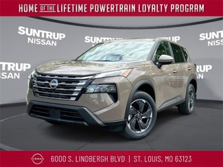 Used 2025 Nissan Rogue SV image 1