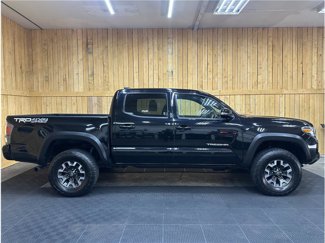 Used 2021 Toyota Tacoma TRD Off-Road image 1