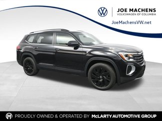 New 2025 Volkswagen Atlas SE image 1