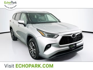 Used 2024 Toyota Highlander XLE image 1