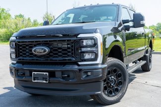 New 2025 Ford F350 XLT image 1