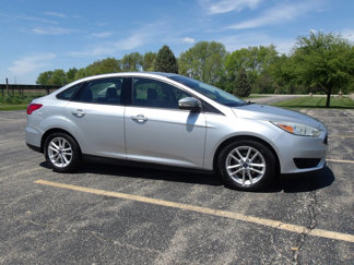 Used 2016 Ford Focus SE image 1
