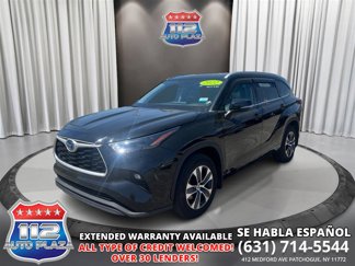 Used 2022 Toyota Highlander XLE image 1
