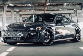 New 2025 Audi RS e-tron GT performance image 1