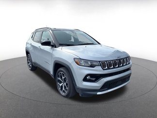 Used 2025 Jeep Compass Limited image 1