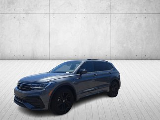 Used 2024 Volkswagen Tiguan SE R-Line image 1