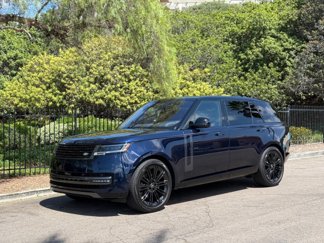 Used 2023 Land Rover Range Rover Long Wheelbase SE image 1
