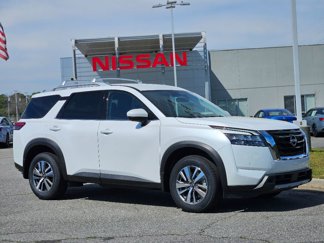 New 2025 Nissan Pathfinder SL image 1