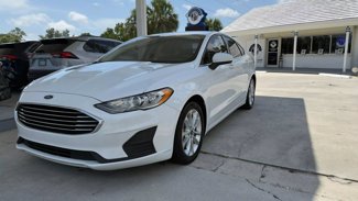 Used 2019 Ford Fusion SE image 1