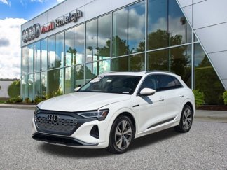 Used 2024 Audi Q8 e-tron Premium Plus w/ Premium Plus Package image 1