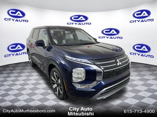 New 2025 Mitsubishi Outlander SE image 1