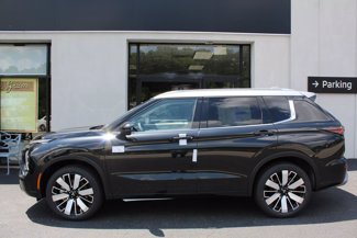 New 2025 Mitsubishi Outlander SEL image 1