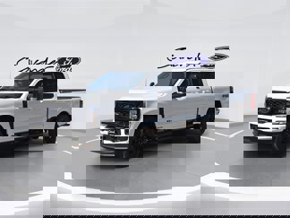 New 2025 Ford F350 Lariat image 1