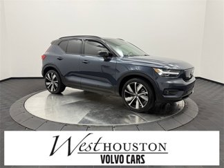 Used 2022 Volvo XC40 P8 Recharge Plus image 1