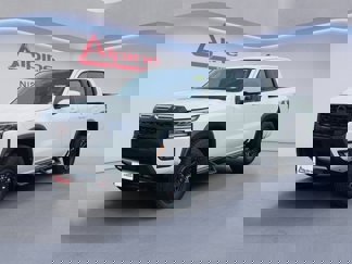New 2025 Nissan Frontier PRO-4X w/ Pro Premium Package image 1