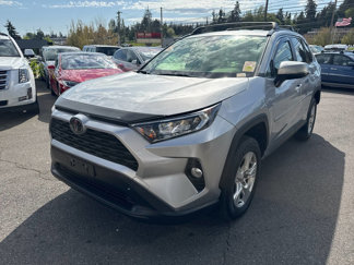Used 2020 Toyota RAV4 XLE image 1