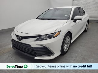 Used 2021 Toyota Camry LE image 1