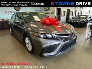 Used 2022 Toyota Camry SE image 1