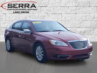 Used 2013 Chrysler 200 Limited w/ Sun/Sound Group image 1