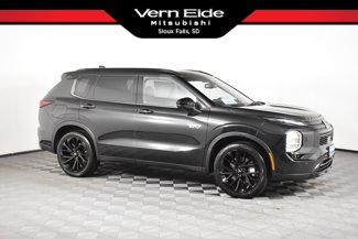 New 2025 Mitsubishi Outlander SEL Black Edition image 1